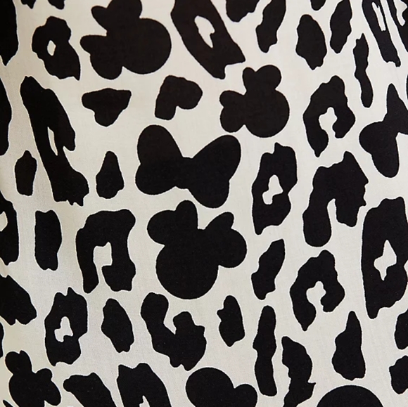 Torrid Disney Minnie Mouse Leopard Challis Blouse - Picture 3 of 4